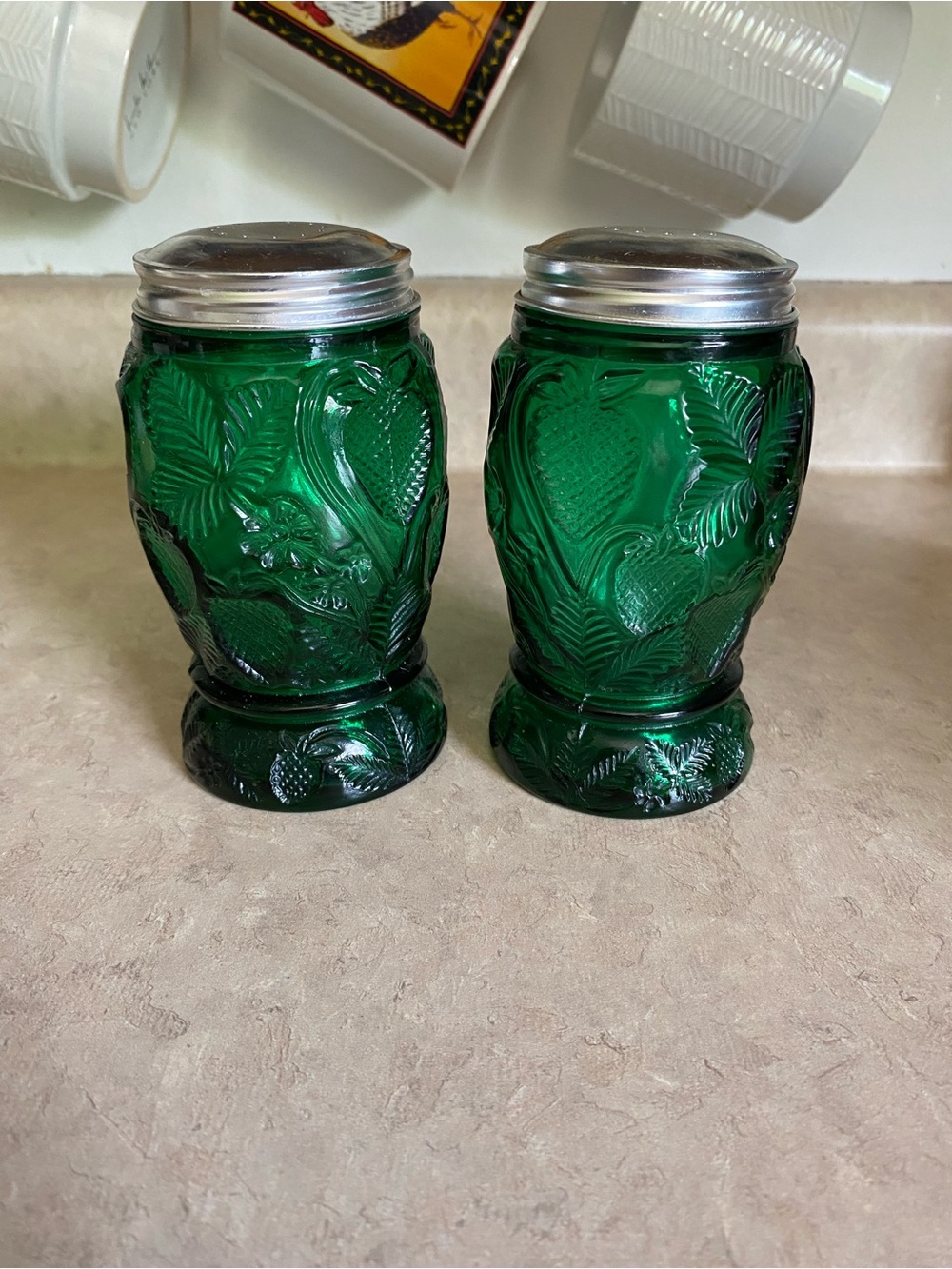 Vintage Fenton Green Glass Strawberry Salt & Pepper Shakers MCM Cottagecore Deco